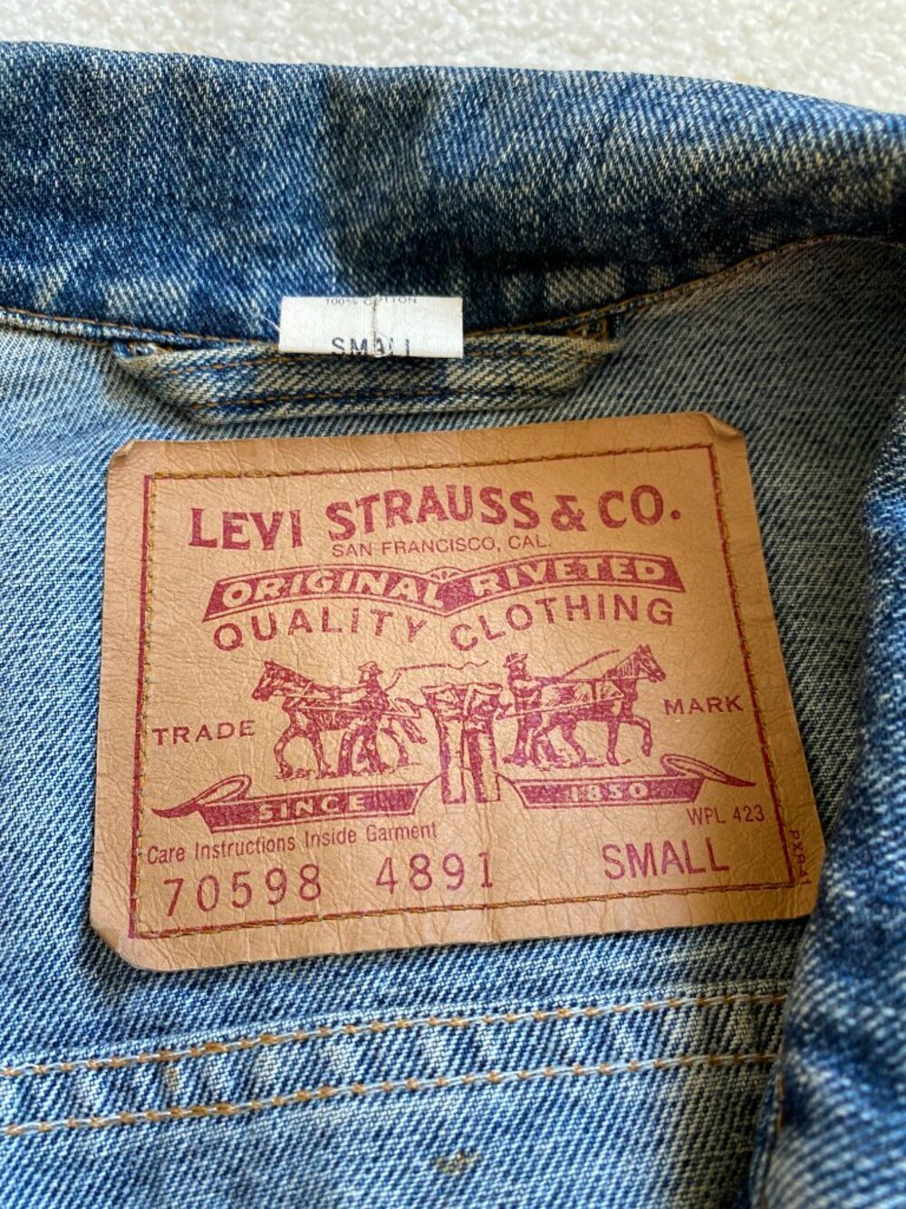 Vintage Levi's 90s denim Jean 70598 Jacket Size Small - Picture 2 of 13